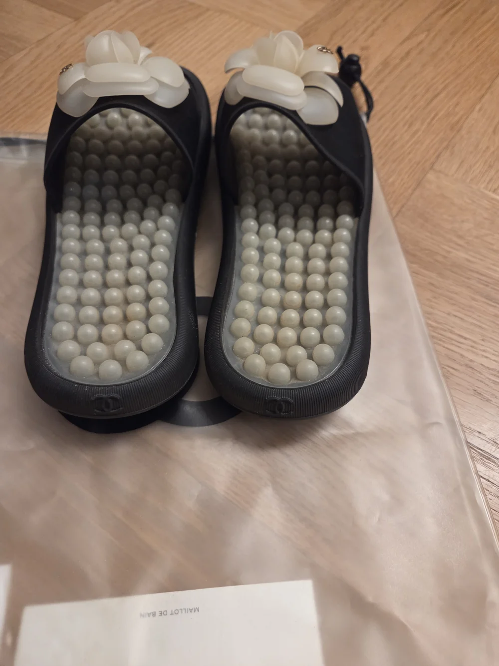 CHANEL classic slide